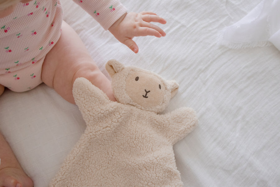 The First 24 Hours After Birth: A Gentle Guide to Self-Care