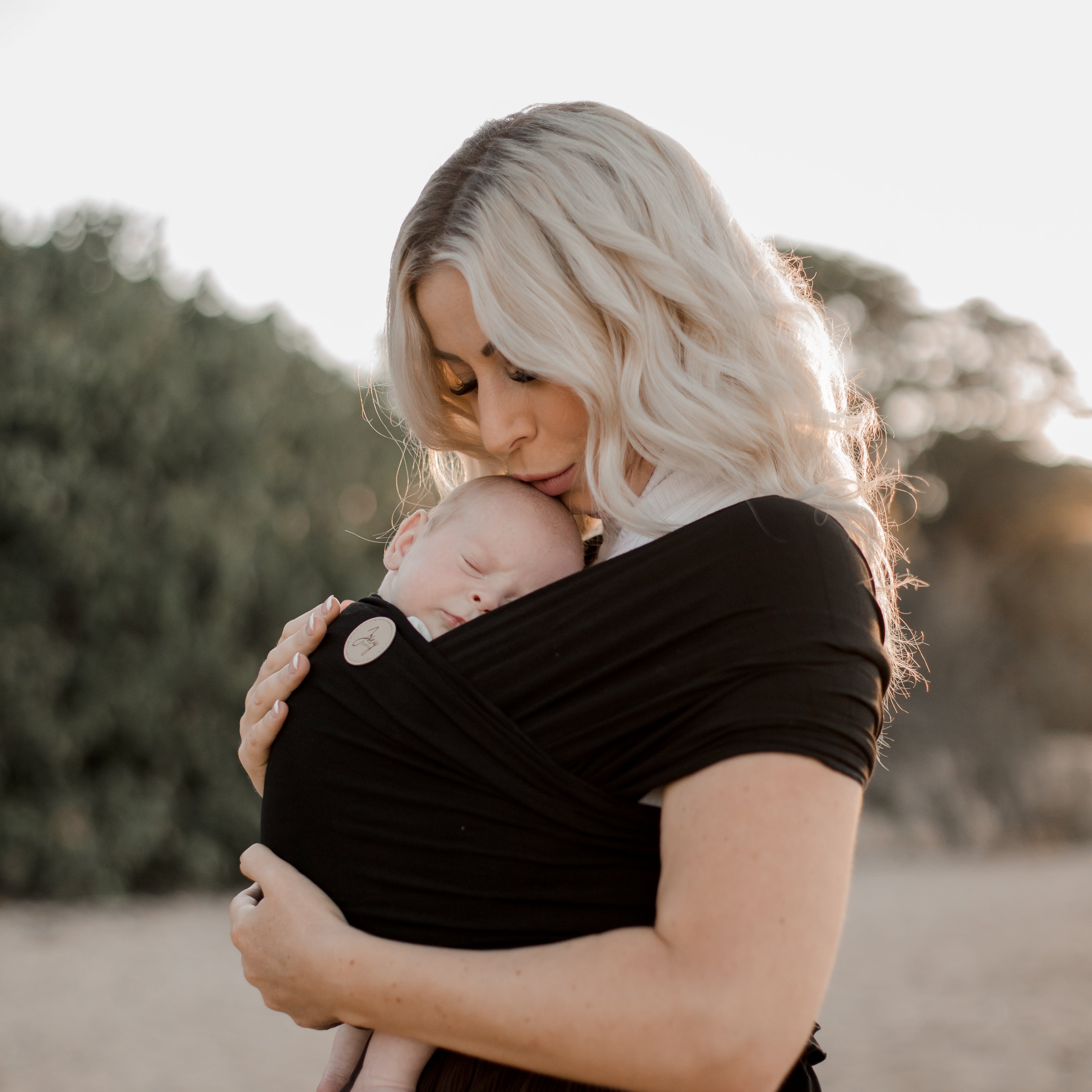 baby wrap carrier, baby carrier, australian baby carrier, australian baby wrap carrier, stretchy baby wrap carrier, baby carrier australia