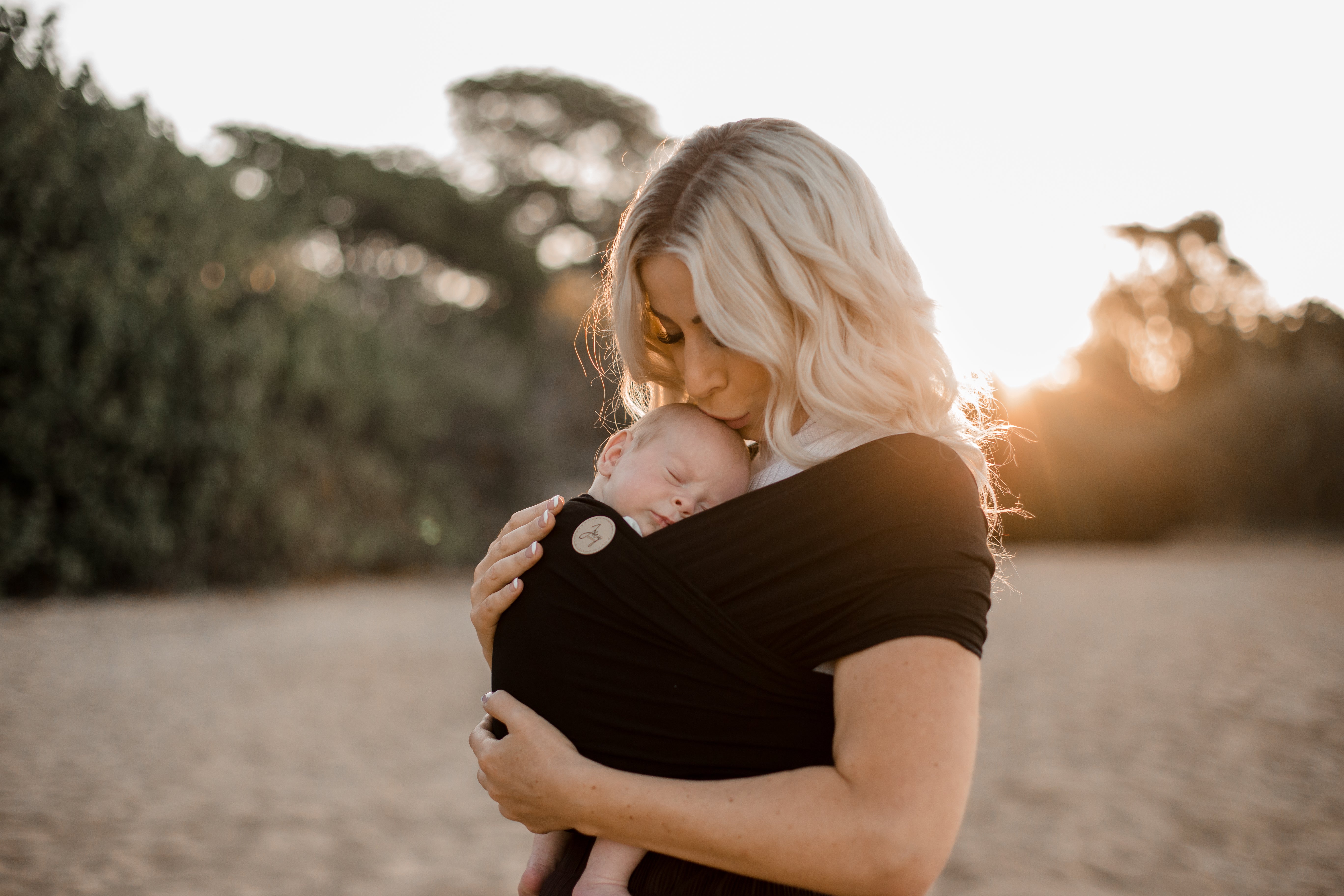 baby wrap carrier, baby carrier, australian baby carrier, australian baby wrap carrier, stretchy baby wrap carrier, baby carrier australia