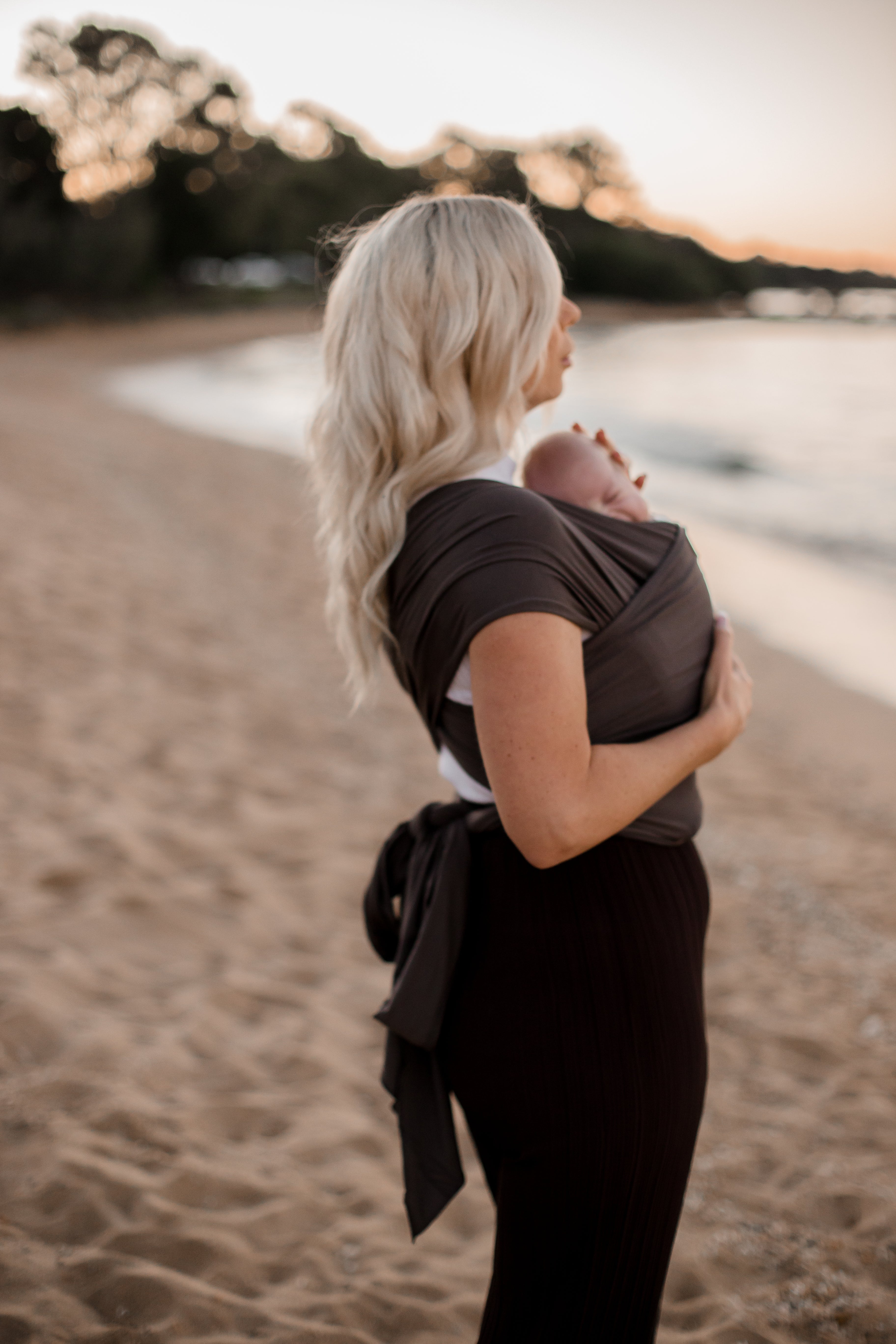 baby wrap carrier, baby carrier, australian baby carrier, australian baby wrap carrier, stretchy baby wrap carrier, baby carrier australia
