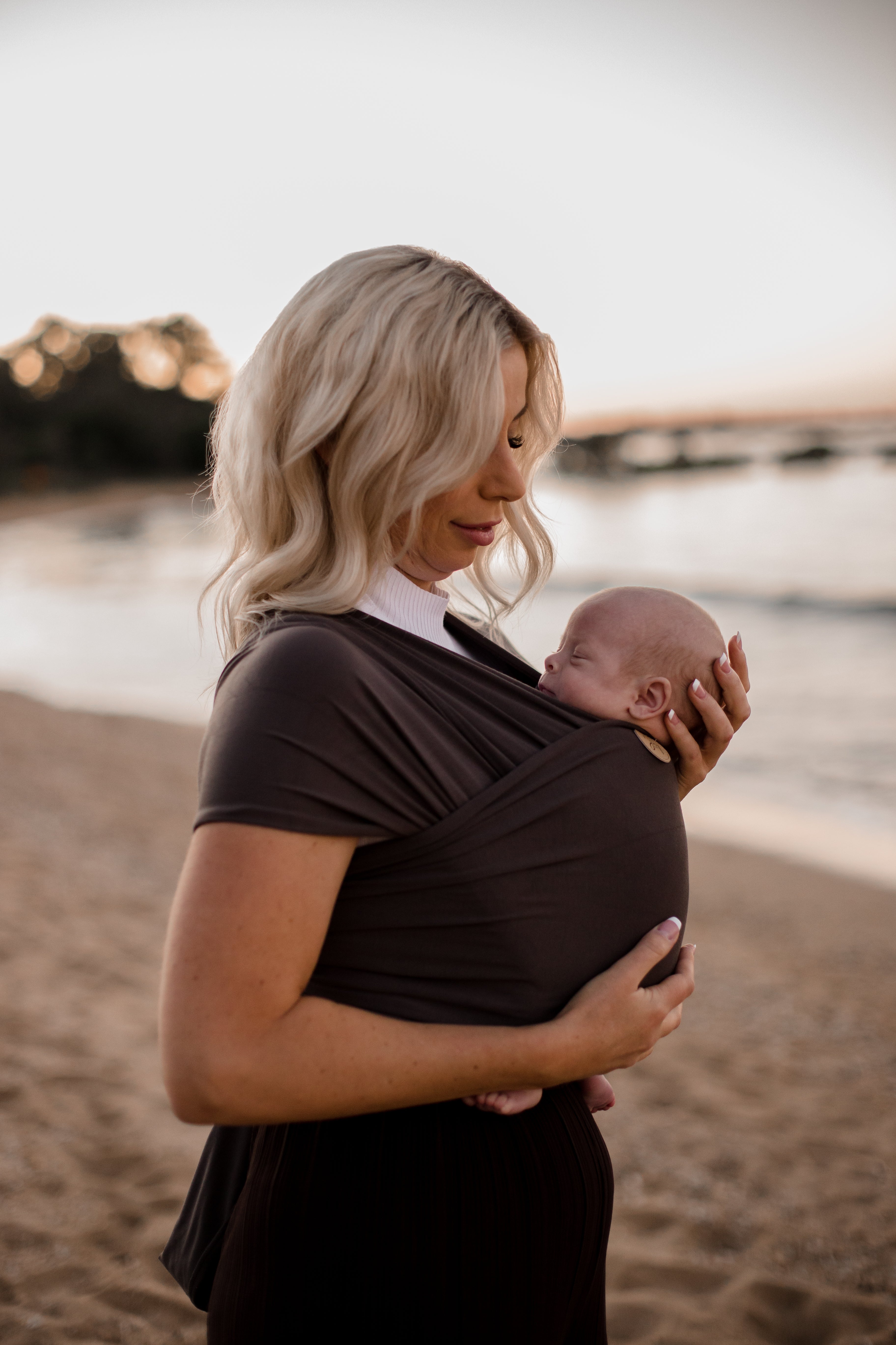 baby wrap carrier, baby carrier, australian baby carrier, australian baby wrap carrier, stretchy baby wrap carrier, baby carrier australia